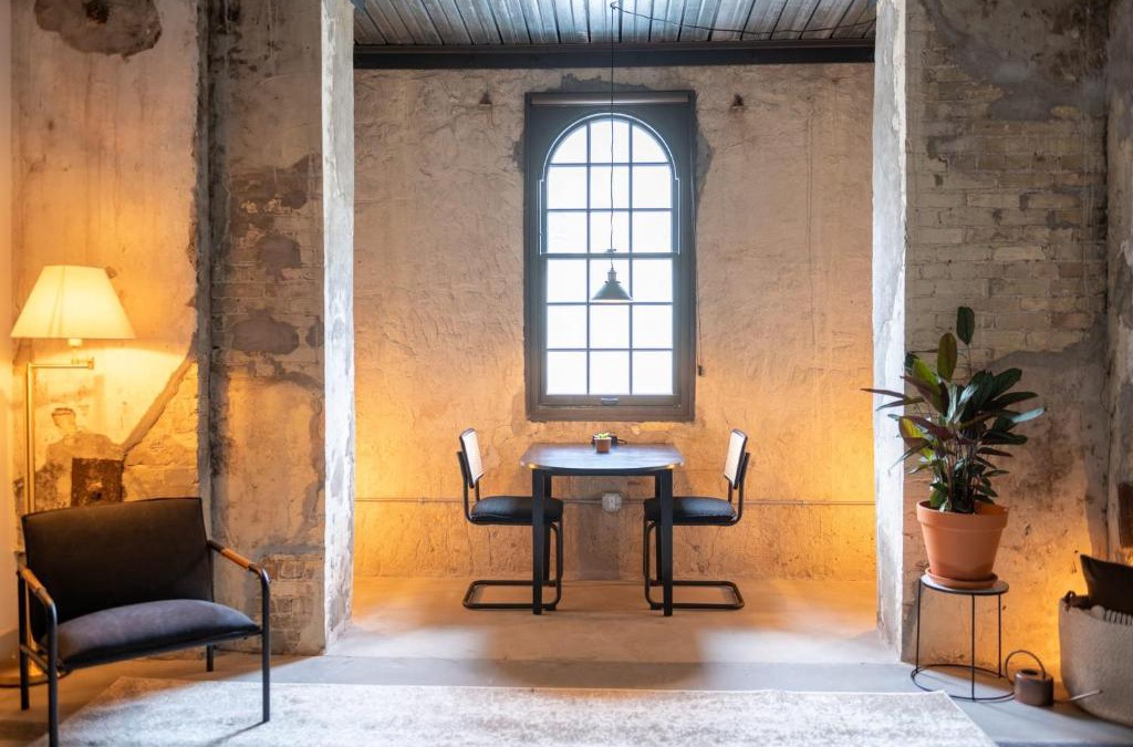 Westown Apartment | Cozy Double Queen Apartment Close to Fiserv with Parking