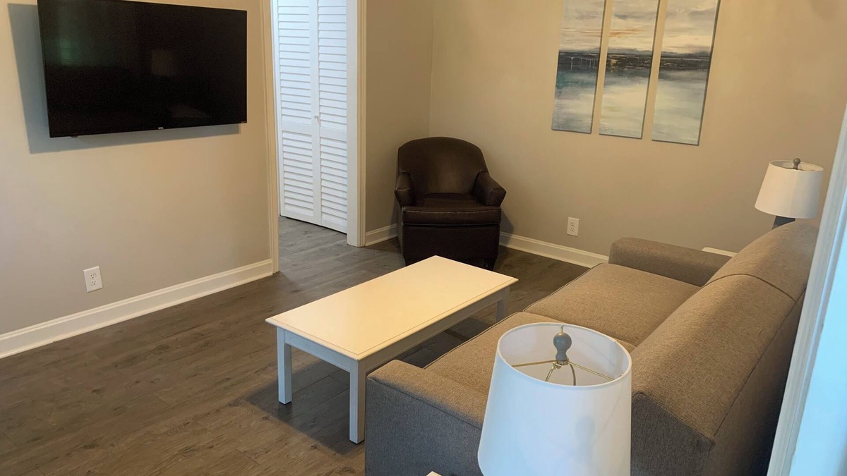 Cartersville House | Cozy Downtown Retreat Near LakePoint Sports Center