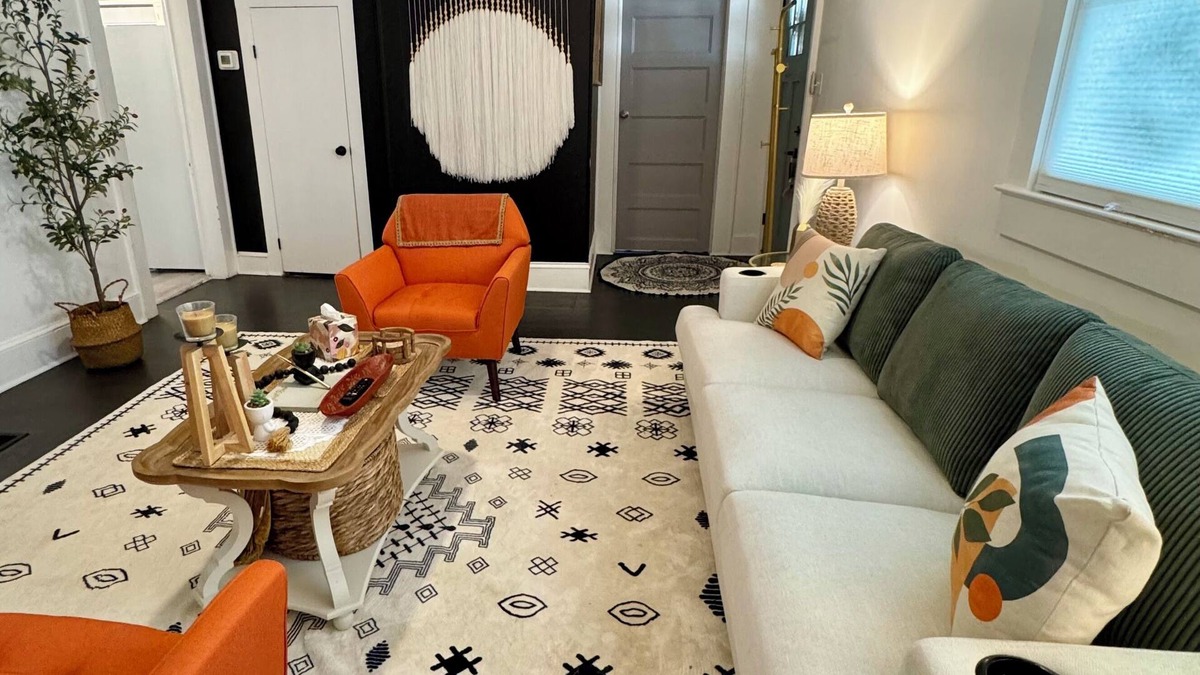 China Grove House | Cozy Downtown Retreat in the Heart of China Grove