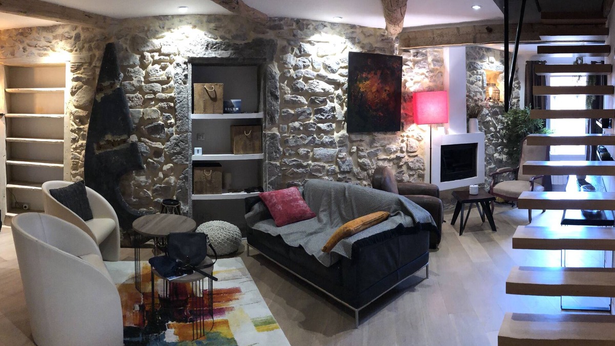 Sete Apartment | Cozy duplex apartment on the quays of Sète