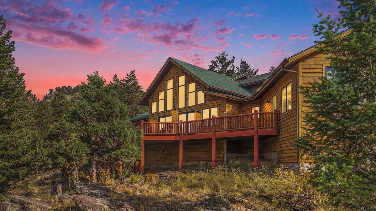 Estes Park Cabin | Cozy Estes Park Cabin w/Stunning Mountain Views!