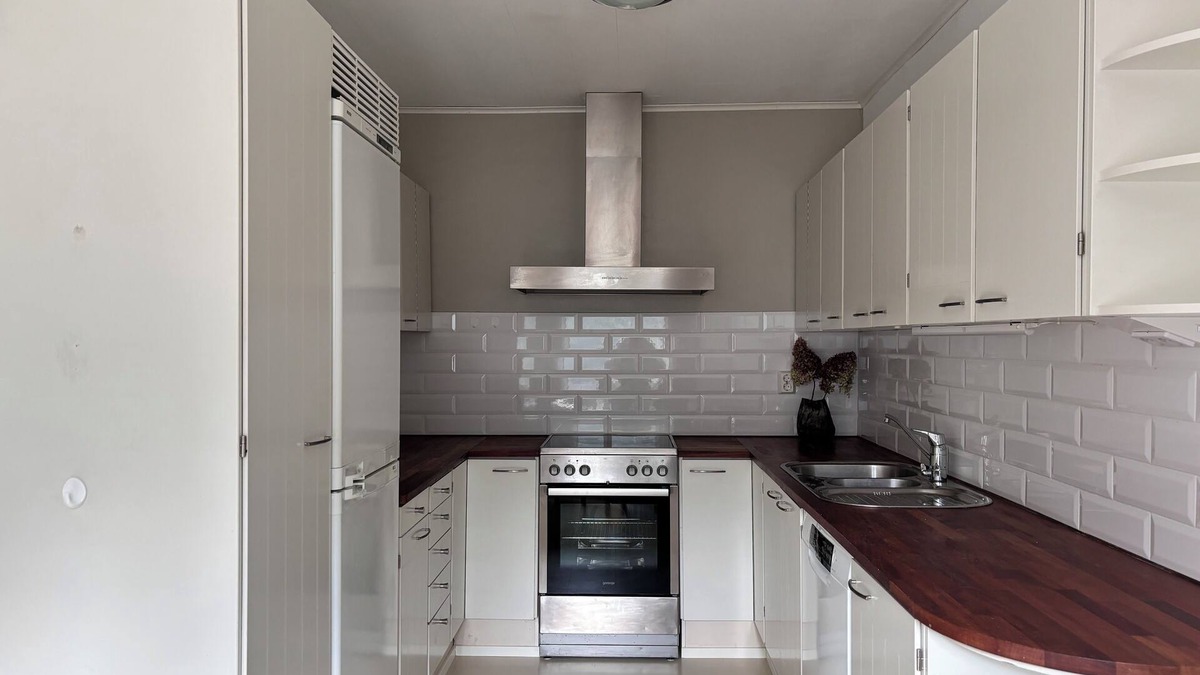 Espoo Apartment | Cozy family apartment next to Helsinki with free parking and peaceful area