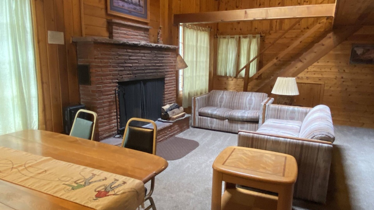 Lyons Cabin | Cozy Family Cabin in Peaceful Valley Ranch