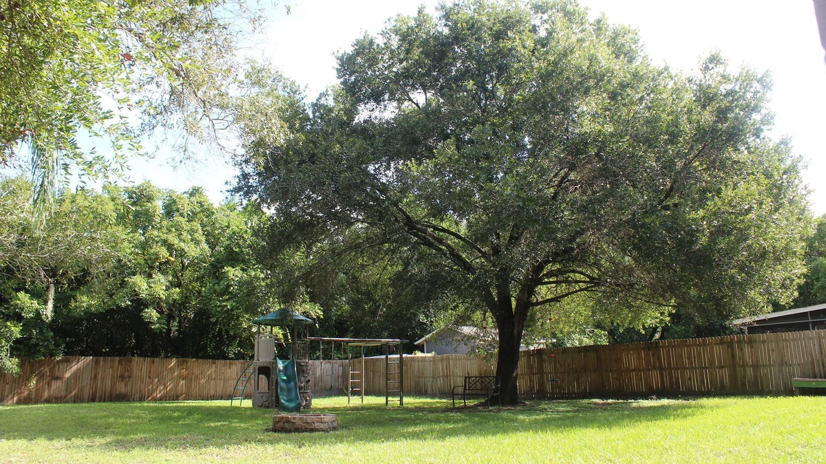 Plantation Estates House | Cozy Family Home w/large backyard +5 mins to I-4 between Orlando & Daytona Beach