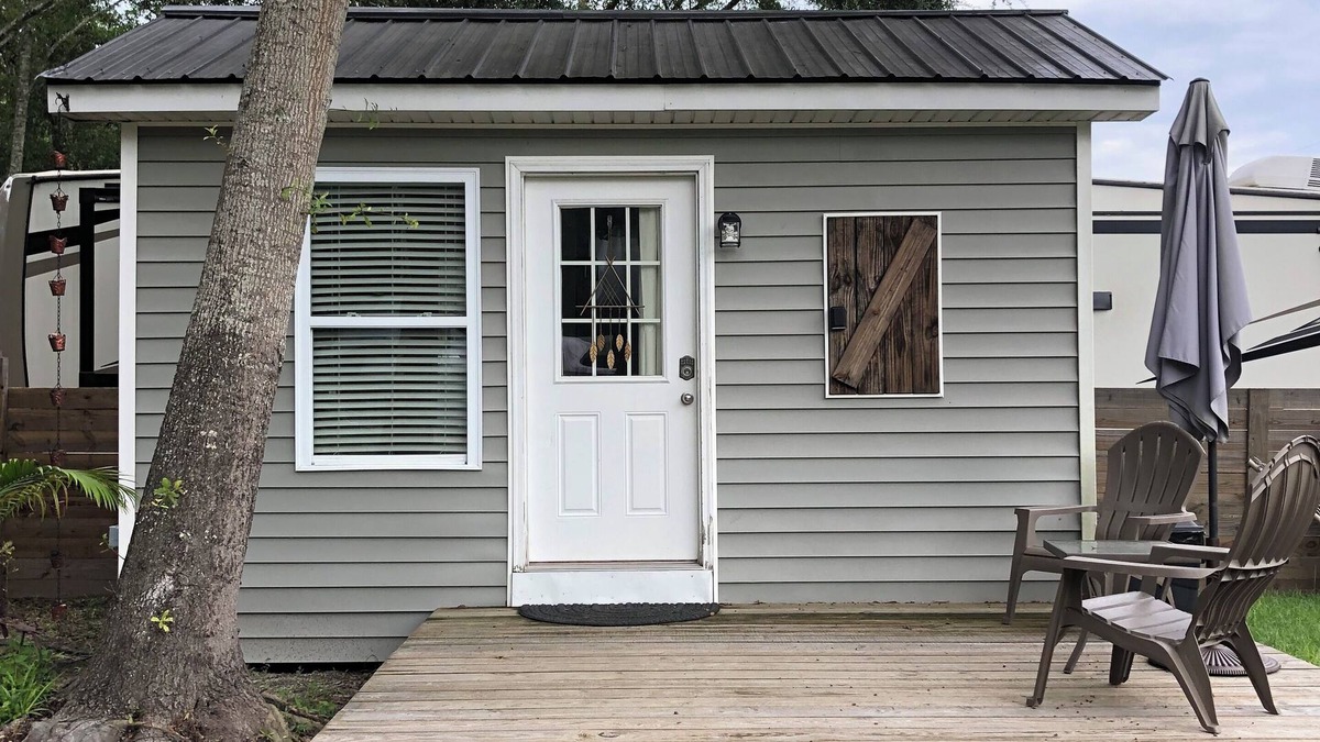 Charleston County Other | Cozy Farmhouse Suite On 10 Acres!