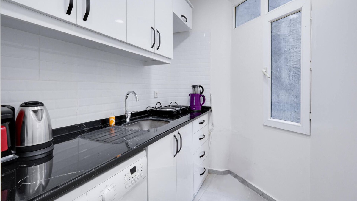 Uskudar Apartment | Cozy Flat 10 min to Marmaray and Uskudar Coast