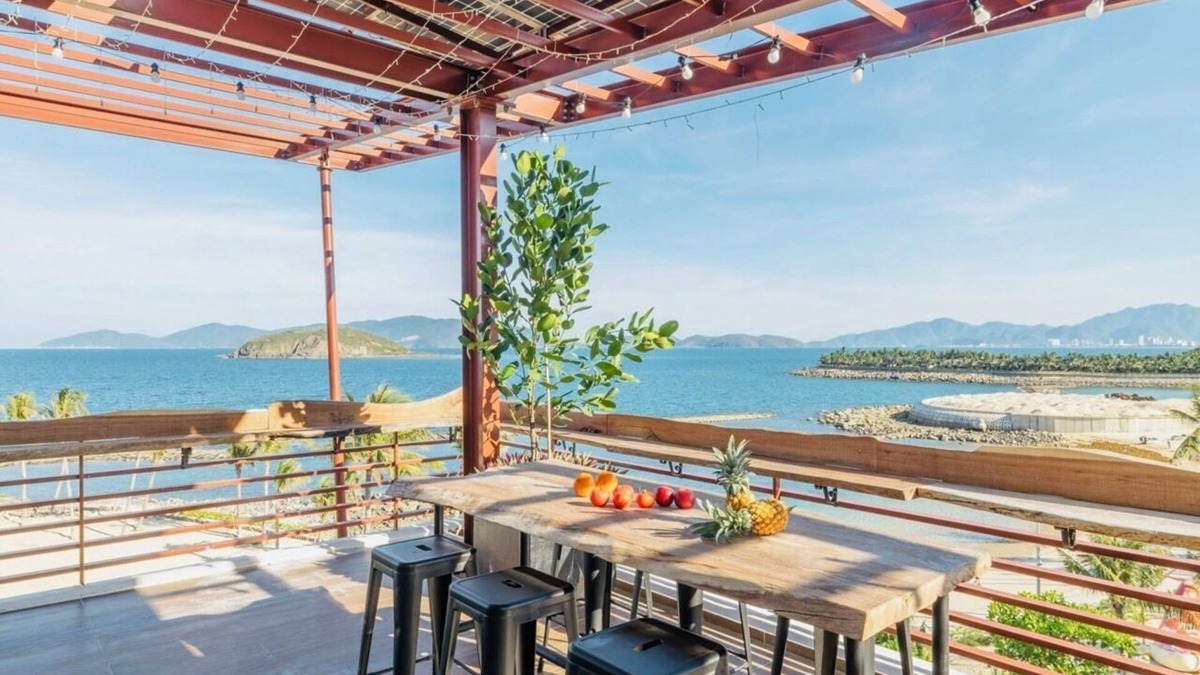 Nha Trang Apartment | Cozy Front Beach House wid Private Beach