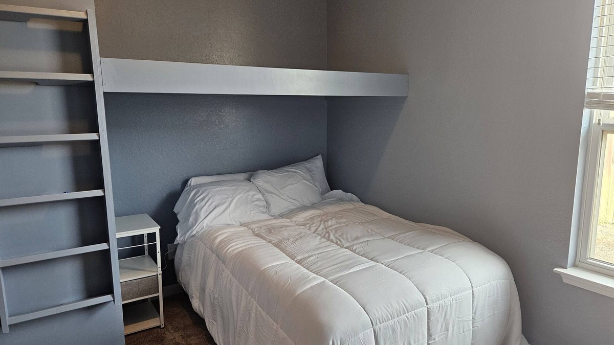 New Braunfels Apartment | Cozy fully furnished 1-bedroom apartment with WiFi, AC in pleasant New Braunfels