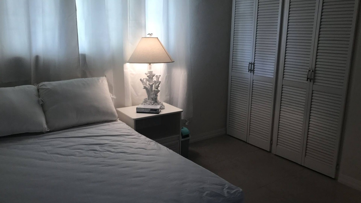 Oistins Apartment | Cozy fully furnished 1bed1bath Apartment conveniently located on the South Coast