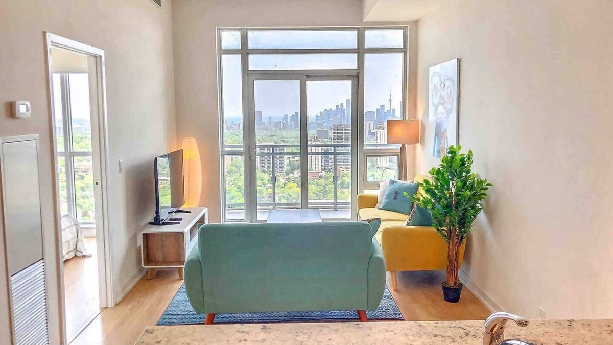 Sherwood Park Apartment | Cozy Furnished 1 Bedroom Condo - Midtown Toronto - Amazing Views