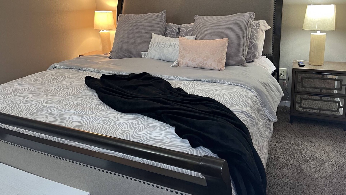 Fondren Apartment | Cozy Gated 1-Bedroom Apartment