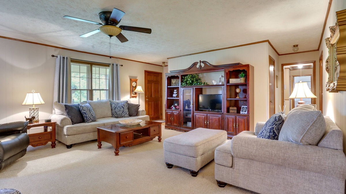 Cartersville House | Cozy Georgia Getaway w/Deck, Grill & Fire Pit!