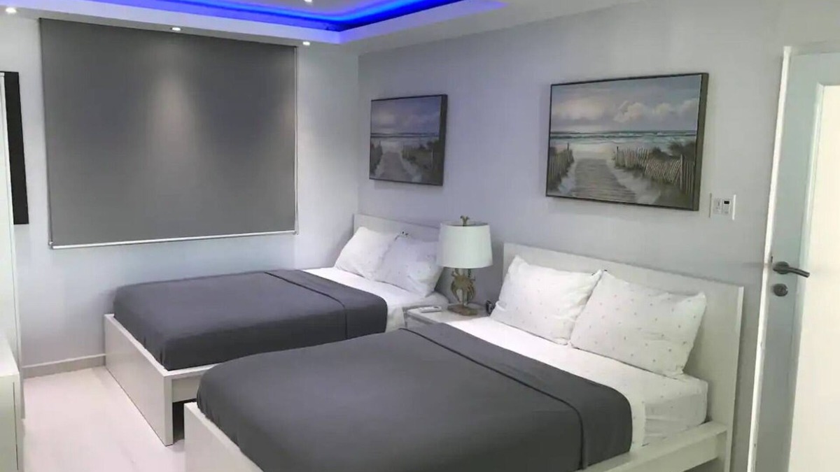 Campamento Pinones Apartment | Cozy getaway just 5 minutes from airport
