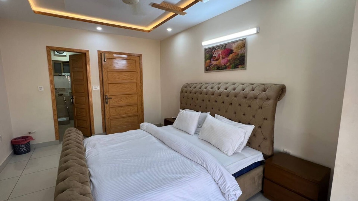 Islamabad Apartment | Cozy Haven for Your Next Getaway: Book Now for Comfort and Convenience