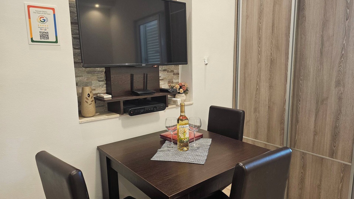 Herceg Novi Apartment | Cozy Herceg Novi apt,WiFi,terrace,parking,short walk to the sea and Old Town