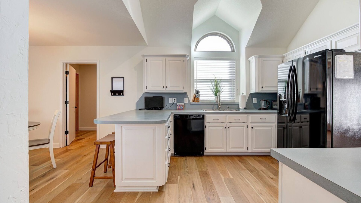 Norman House | Cozy Home away from Home