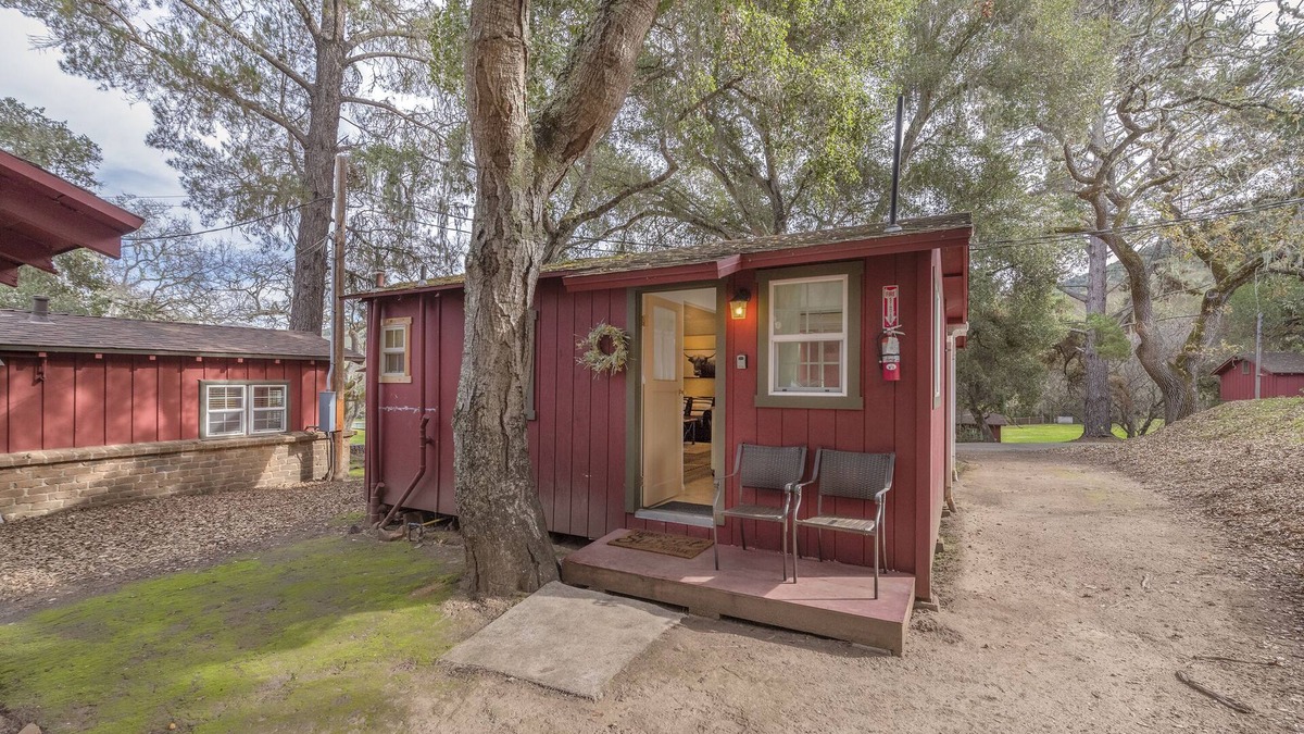 Carmel Valley House | Cozy home, full kitchen for two!