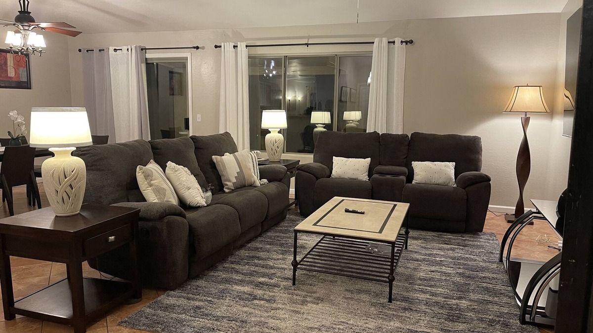 Ashton Ranch House | Cozy Home in beautiful neighborhood in Surprise, Arizona.