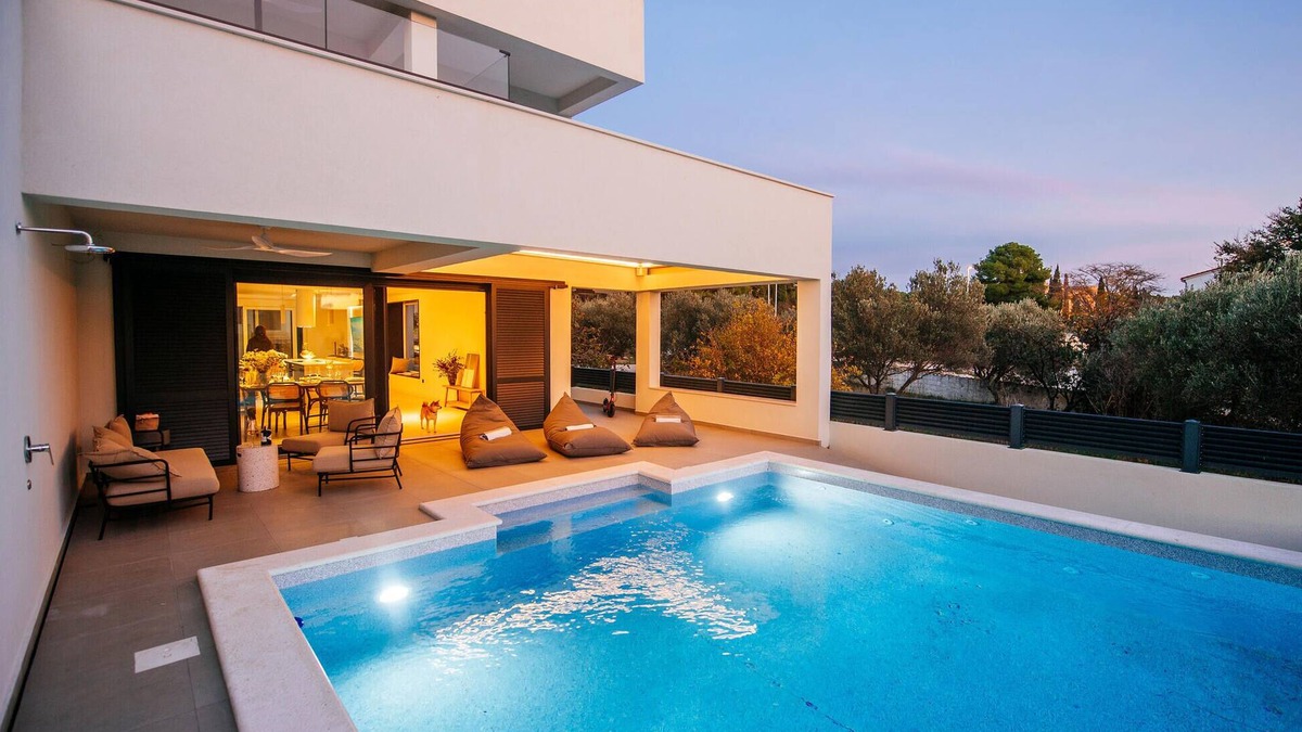 Biograd na Moru House | Cozy home in Biograd na Moru with sauna