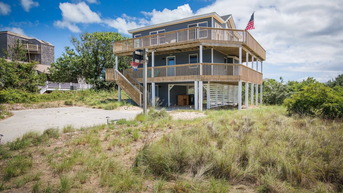 Carolina Dunes House | Cozy Home in Carolina Dunes Perfect to Explore the Heart of Duck