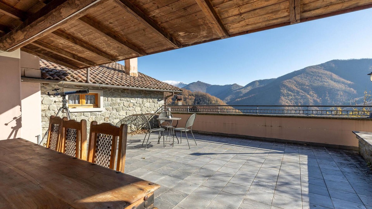 Prota House | Cozy home in Comano with WiFi