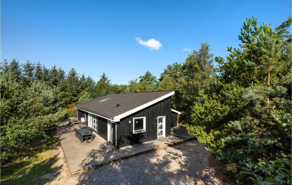 Øster Melholt House | Cozy Home In Hals With Sauna