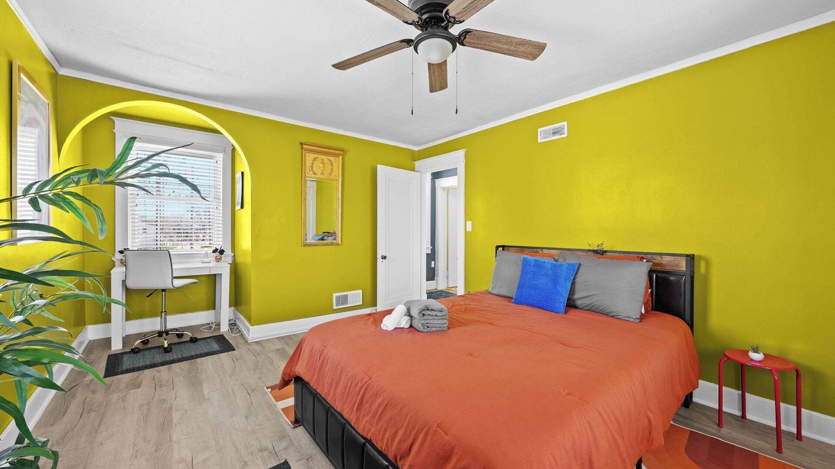 Schnitzelburg House | Cozy Home in Lou’s Art District | Perfect for WFH!