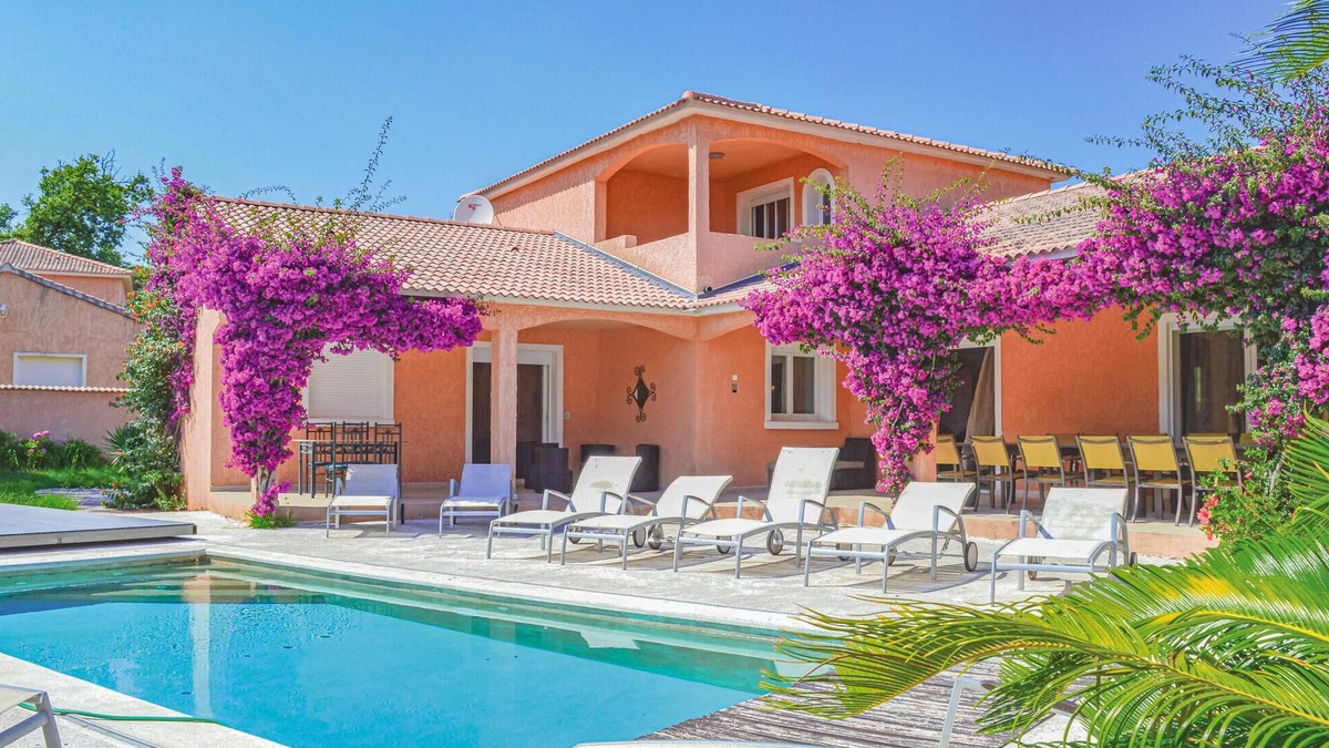Moriani-Plage House | Cozy home in Moriani Plage with WiFi