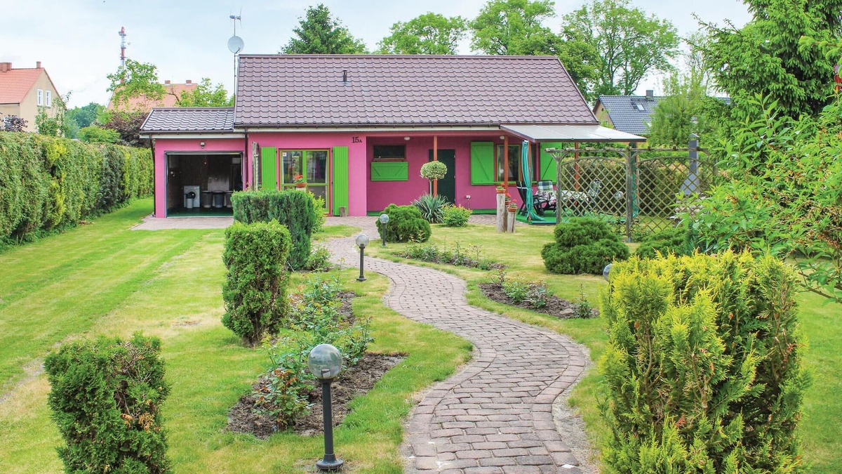 Nowe Warpno House | Cozy home in Nowe Warpno with WiFi