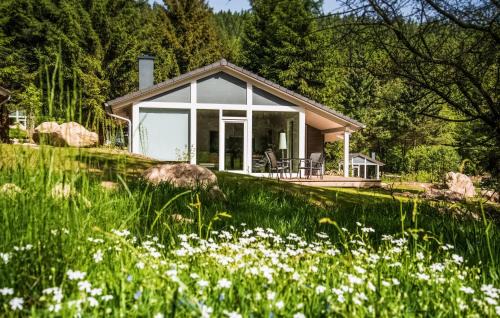 Ruhla House | Cozy Home In Ruhla With Kitchen