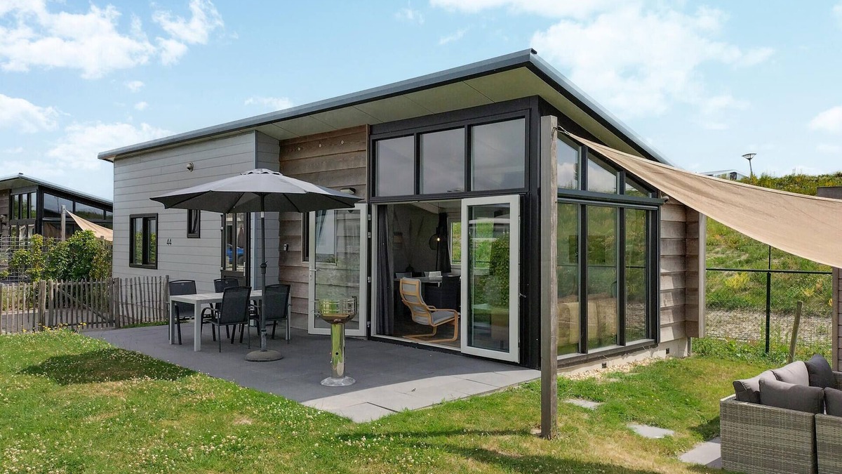 Sint-Annaland House | Cozy home in Sint-Annaland with WiFi