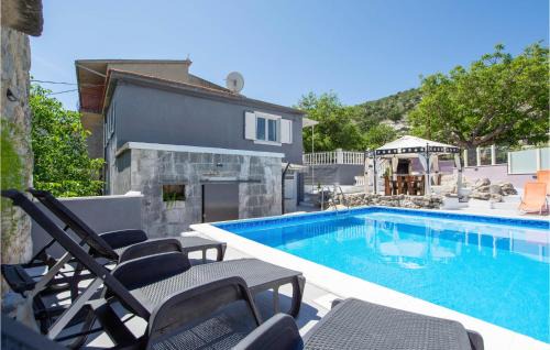 Srinjine House | Cozy Home In Srinjine