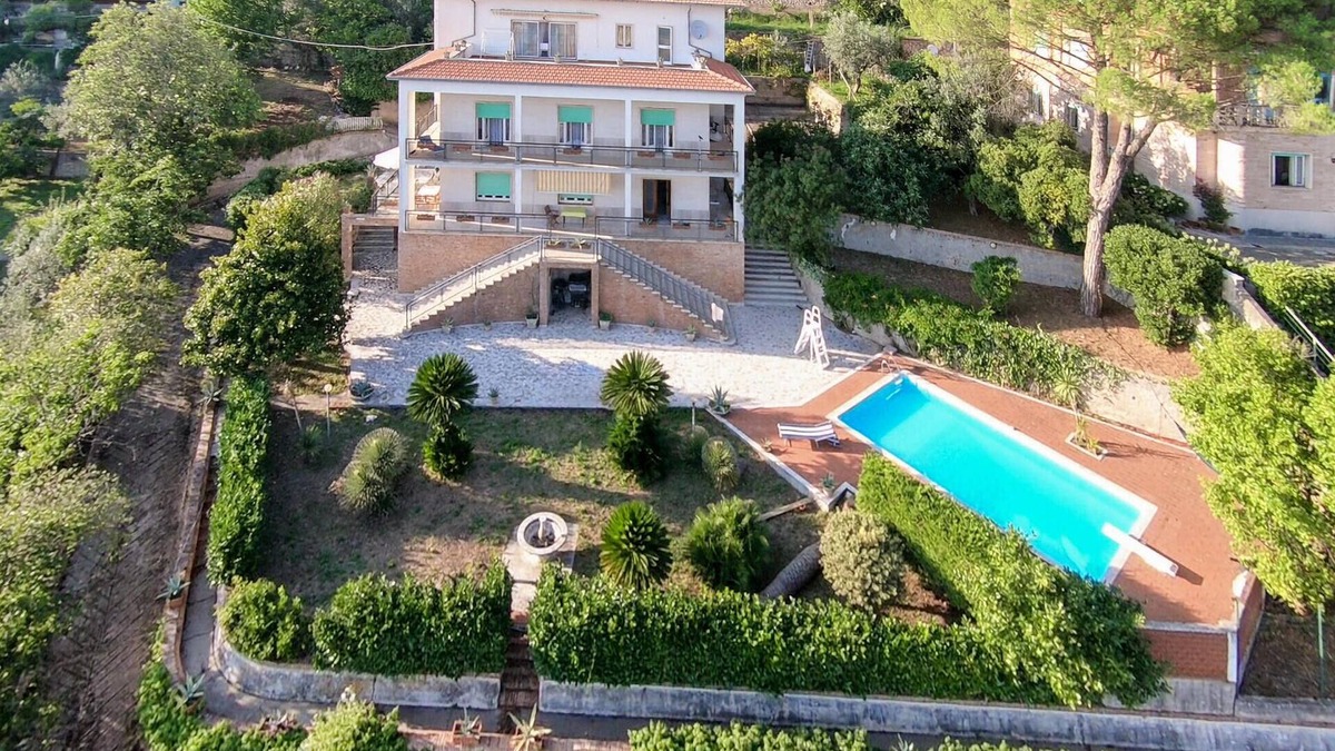 Vallerotonda House | Cozy home in Vallerotonda with Wi-Fi