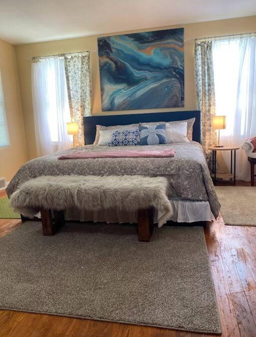 Jacksonville House | Cozy home, King bed, 3 bedrooms,close to downtown beaches towncenter