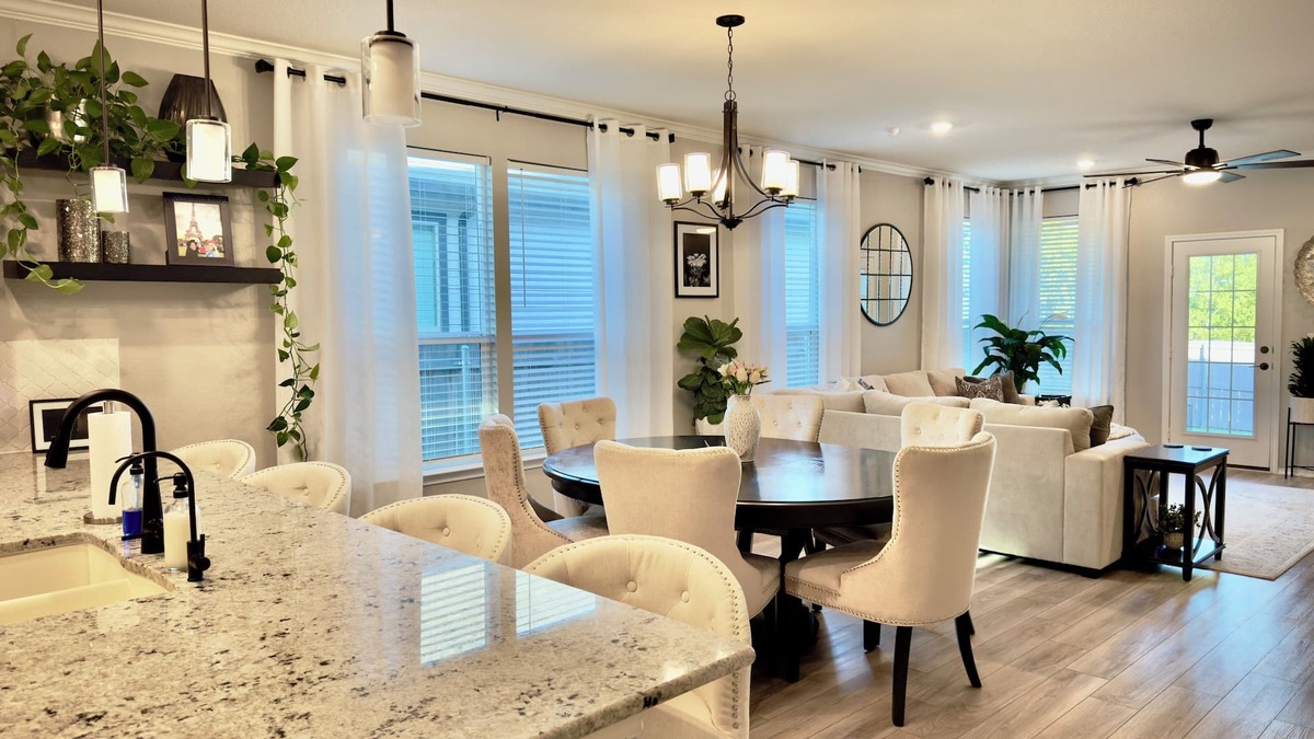 Austin House | Cozy Home Near Airport and Downtown ATX