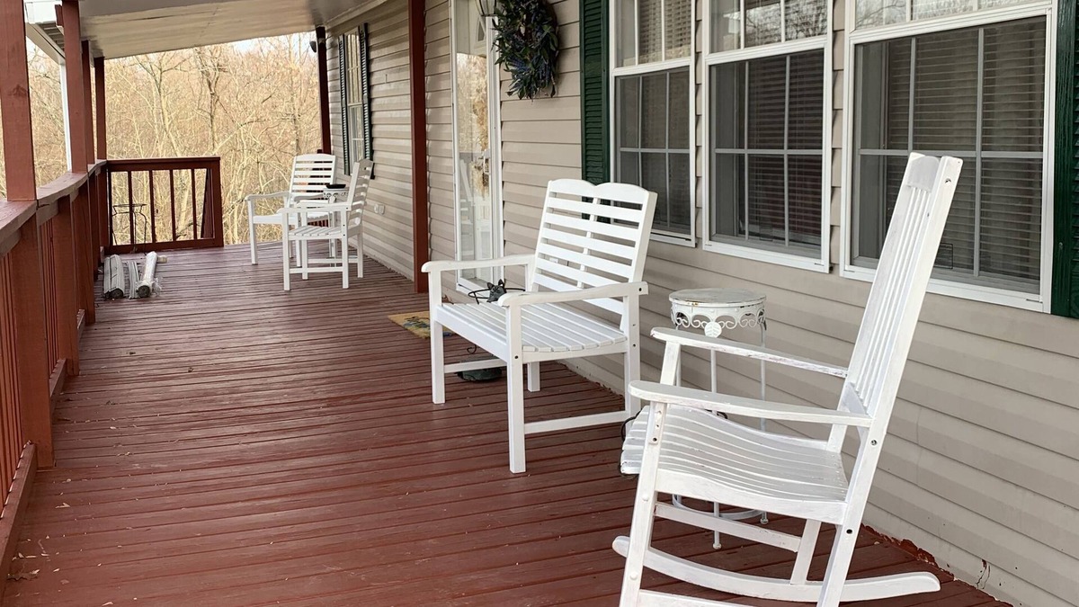 Silver Point House | Cozy Home Near Lake