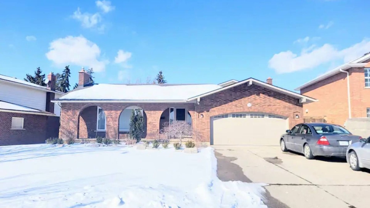Thorold House | Cozy Home Near Niagara Attractions/Family-Friendly