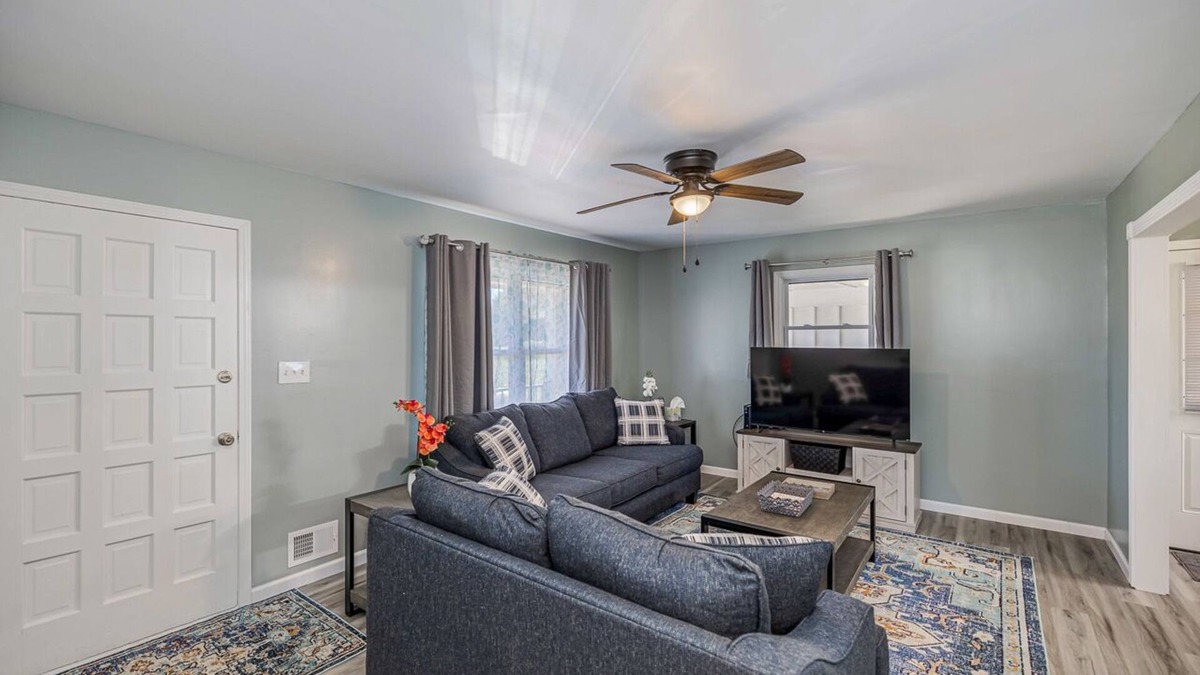 Converse House | Cozy Home off I-85, 35 minutes from NC and SC border