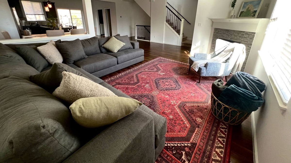 Bull Mountain House | Cozy Home on a Hill/ 25min from portland