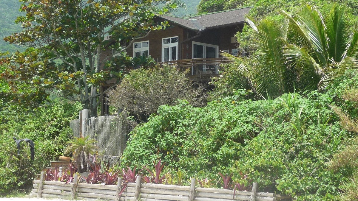 Pantano do Sul House | Cozy home on the beach sand with wonderful views and fully equipped