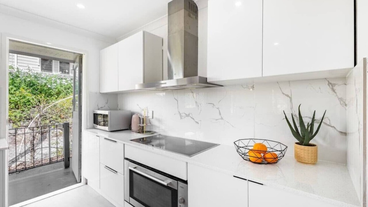 Indooroopilly House | Cozy Home/Prime Spot/Near Shops