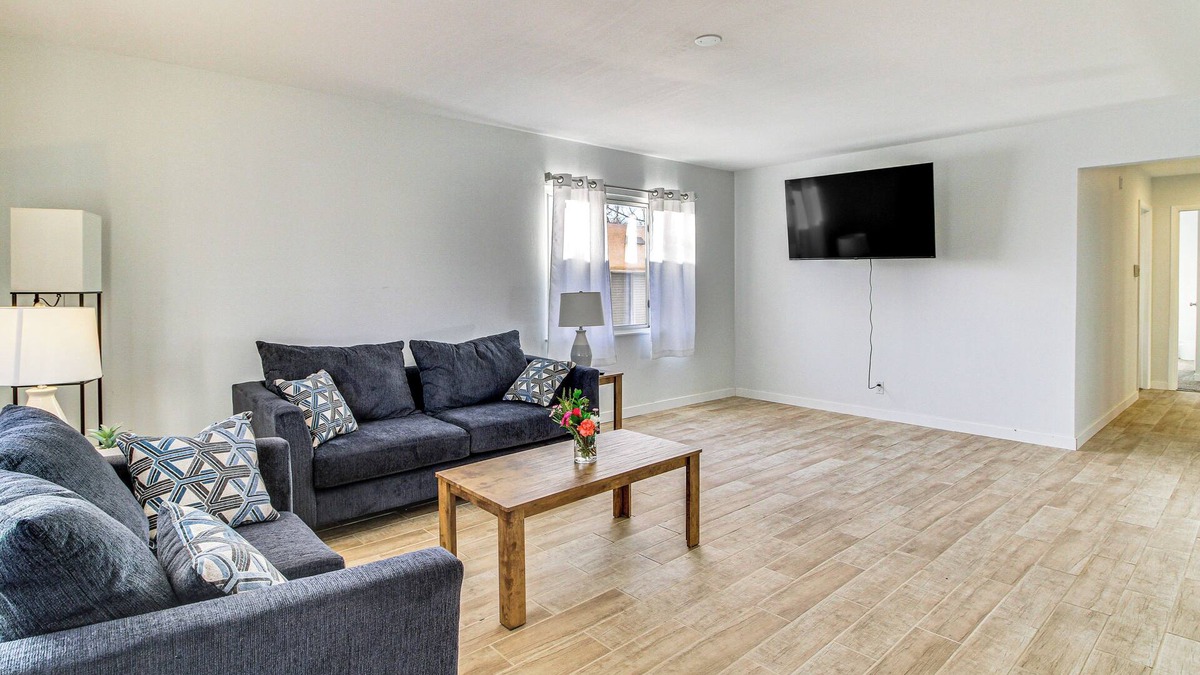 Northeast Heights House | Cozy Home w/Grill & Games in Albuquerque!