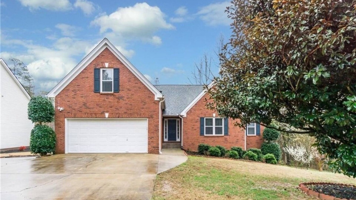 Flowery Branch House | Cozy home with AC and WiFi in beautiful Flowery Branch