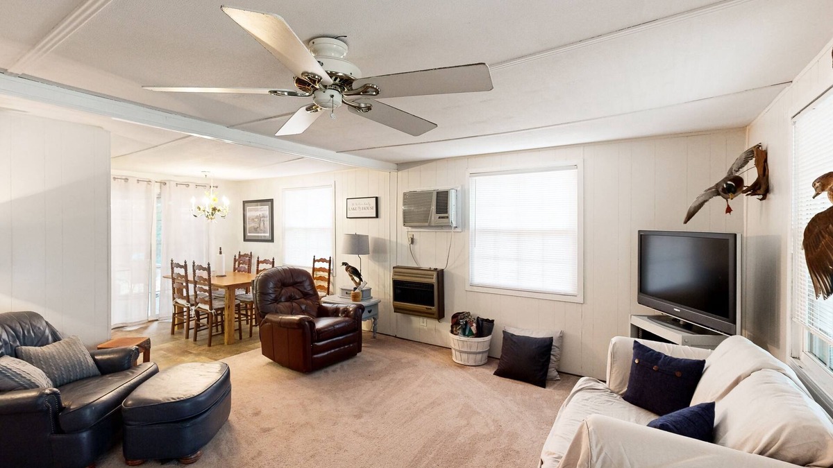 Manning House | Cozy home with lake views and screened patio - come enjoy the outdoors!