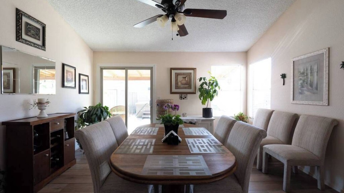 Paradise Valley Village House | Cozy Home with Sparkling Diving Pool