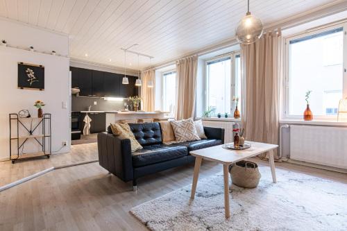 Tampere Apartment | Cozy & Homelike Downtown Studio