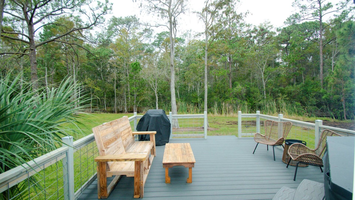 St. Cloud Apartment | Cozy homestead "shack" centrally located between the Theme Parks and the coast.