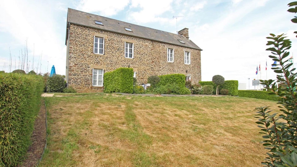 Brecey Cottage | Cozy house in Brécey with WiFi and terrace