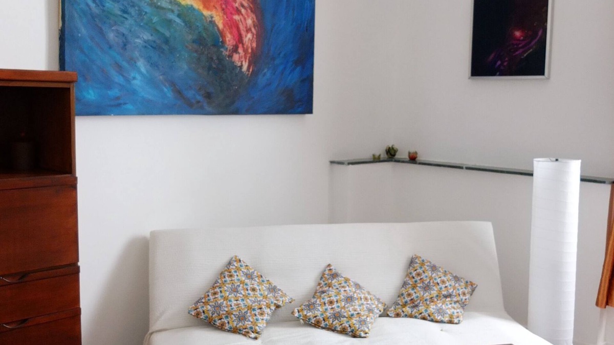Rione Sanita Apartment | Cozy House in Naples center, sleeps 4, kitchenette, bathroom accessories