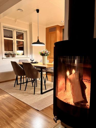 Giske House | Cozy house with sea view